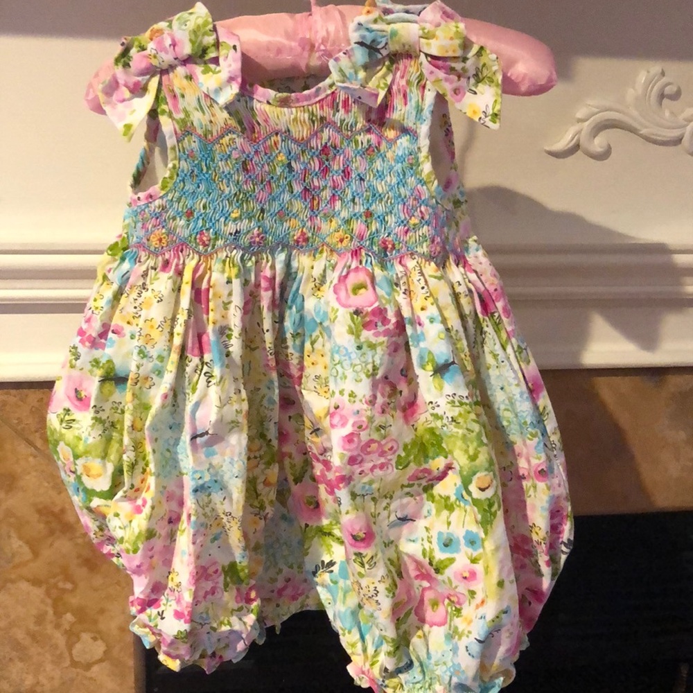 Smocked bubble and matching hat